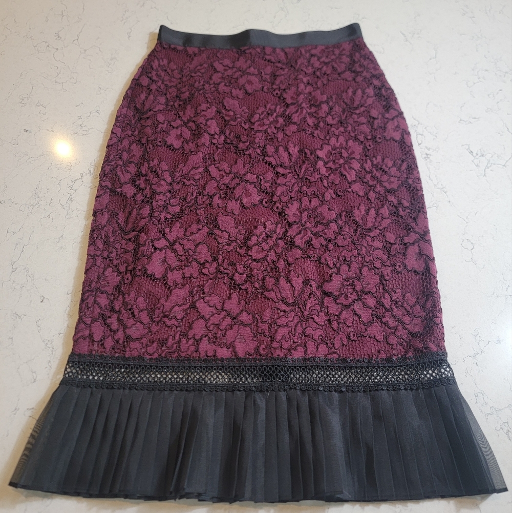 Alexis Lace Midi Skirt Pleated Hem Romantic Coquette Size Small burgandy & black - Picture 3 of 12